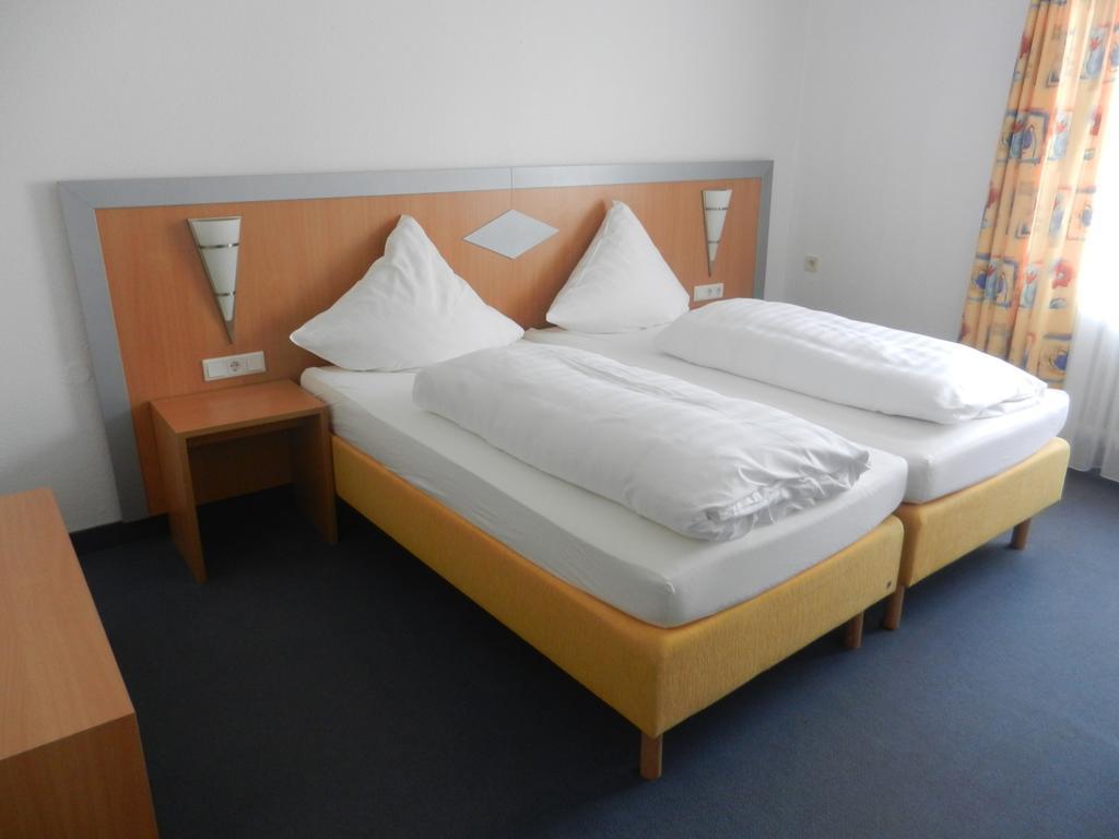 Hotel Gasthof Herderich Schlüsselfeld Pokoj fotografie